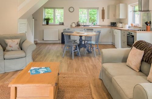 Irstead House | Bird Barn