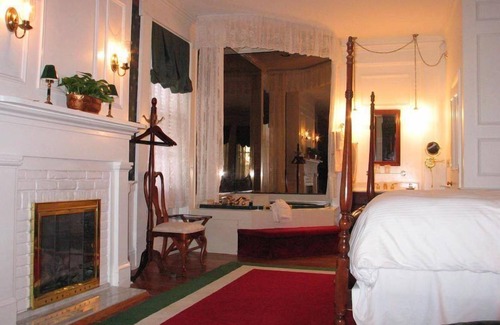 Bird In Hand Bed & Breakfast | Bird In Hand Village Inn & Suites