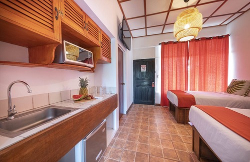 Jaco Hotel | Bird of Paradise Hotel