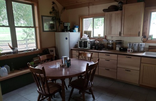 Helena Cabin | Birders delight! Beautiful hiking! Mountain biking! Fishing!