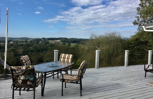 Grainger County House | BIRDLAND - YOUR PRIVATE RETREAT