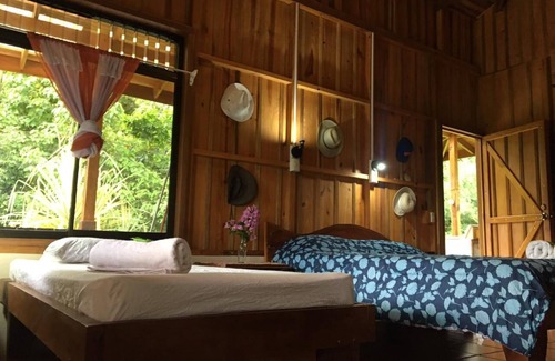 La Tigra Bed & Breakfast | Birds & Breakfast