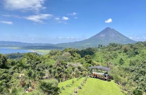 La Fortuna Villa | Birdsong Villa, Romantic Suite W- Jacuzzi
