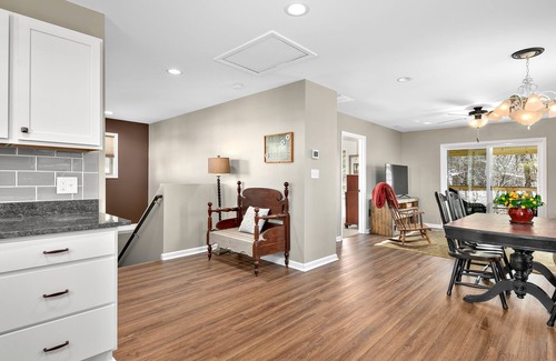 Weaverville Cottage | Birdsong Beauty Just off Main Street