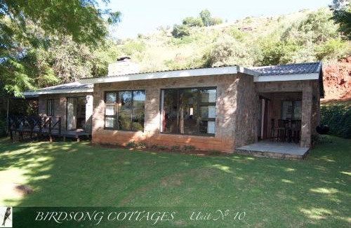 Cathkin Park House | Birdsong Cottage No 10 10 Poplar Drive Bergview Estate Cathkin Park