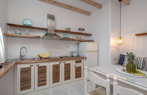 Agios Prokopios Hotel | Birikos Studios & Apartments