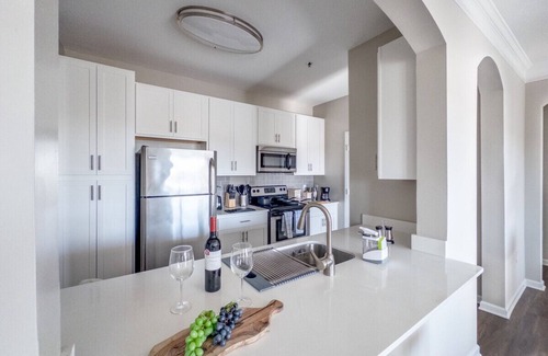 Huntersville Apartment | Birkdale Lookout Elevator Shop-Eat-Work-Play