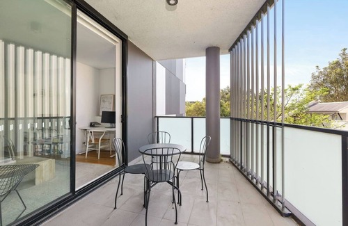 Alexandria Apartment | Birmingham Beacon Cosy City Escape for Couples