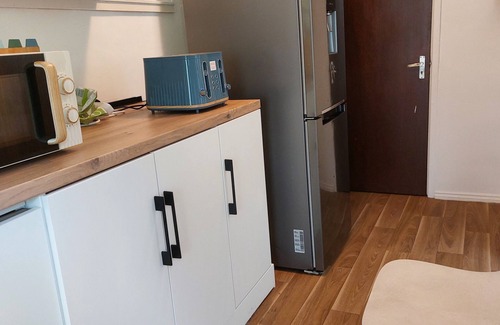 Seisdon House | Birmingham Blissful Retreat With 3 Bedrooms