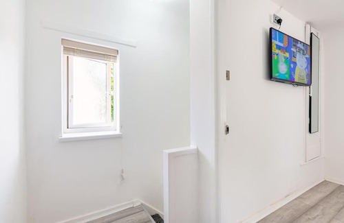 Great Barr House | Birmingham Great Barr Property Near Junction 7 M6