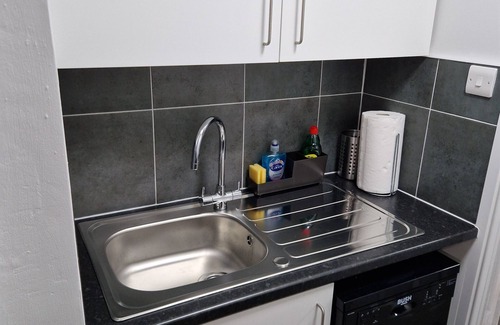 Birtley House | Birtley's Amethyst, 3 Bedroom Apt ,sleeps 6 Guest