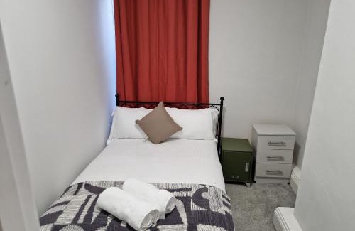 Birtley Apartment | Birtley's Amethyst, 3 bedroom Apt ,sleeps 6 Guest