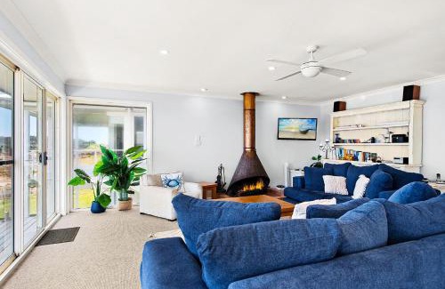 Anna Bay House | Birubi Beach getaway at Anna Bay