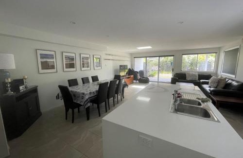 Anna Bay House | Birubi Breezes 2 Large Duplex with Air Conditioning WI FI and only 5 minute walk to the beach