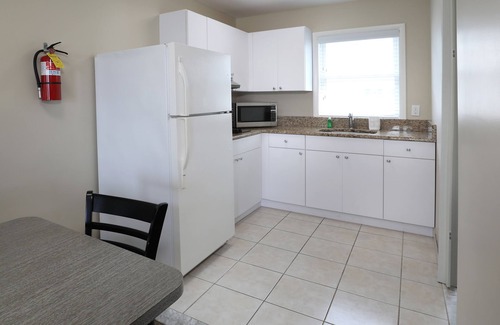 Wildwood Crest Hotel | Biscayne Family Resort