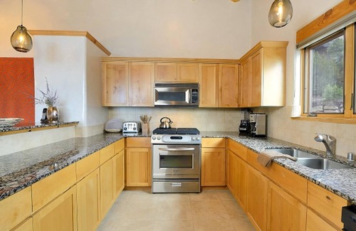 Tesuque House | Bishop's Lodge Villa 43D | Views & Luxury