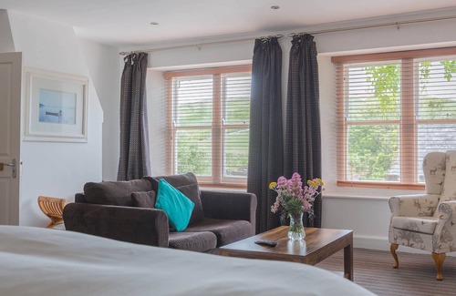 West Lulworth House | Bishops Cottage
