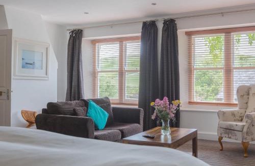 West Lulworth House | Bishops Cottage Lulworth Cove