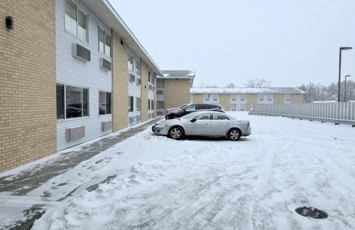Fargo Hotel | Bison Inn & Suites on University
