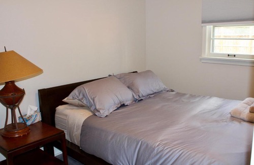 Historic Old Town House | Bissell's Hideaway in Heart of Old Town NOTL