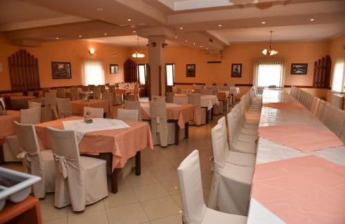 Perusic Bed & Breakfast | Bistro Kristina