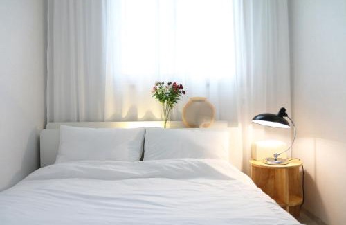 Paldal-gu Apartment | Bitdamjip Near Hwaseong Fortress and Suwon Station