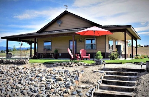 Stevensville Cottage | Bitterroot Sky Cottage-What A View!