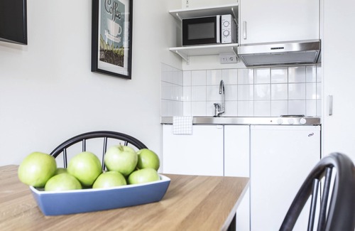 Huvudsta Apartment | Biz Apartment Solna