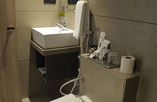 Surat Hotel | Biznotel by Pride Surat