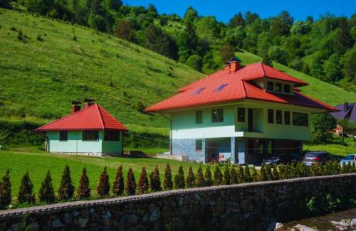 Sarajevo Canton Villa | Bjelasnica Alpine Retreat - Cozy Mountain House near Sarajevo
