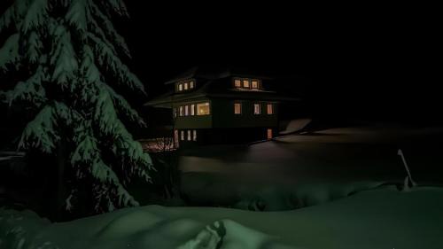 Sarajevo Canton Villa | Bjelasnica Alpine Retreat - Cozy Mountain House near Sarajevo