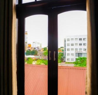 Hue City Centre Hotel | BK48