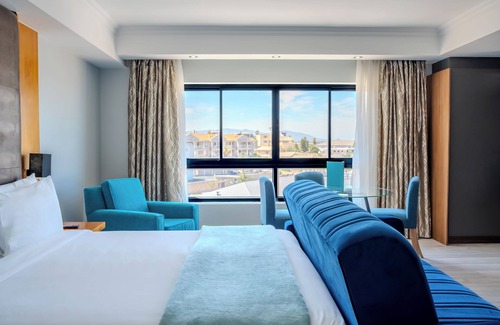 Bloubergstrand Hotel | Blaauwberg Beach Hotel