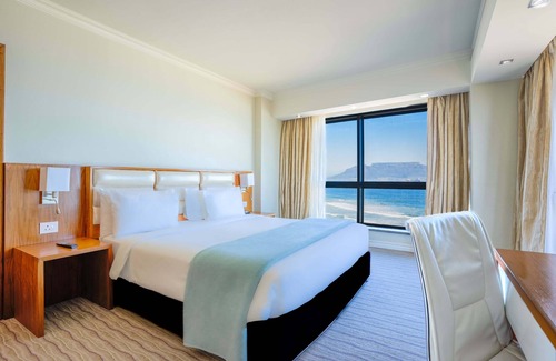 Bloubergstrand Hotel | Blaauwberg Beach Hotel