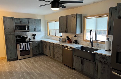 Superior House | Black Bear Lodge - Alpine Falls Ranch