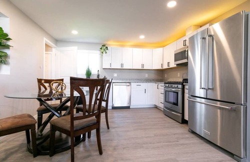 Allendale Area House | Black Brick Suite Top Shelf