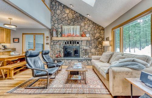 Black Butte Ranch House | Black Butte Gem