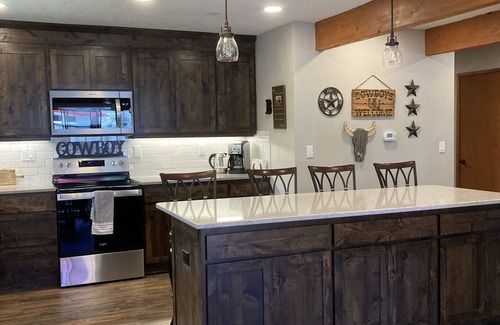 Black Butte Ranch House | Black Butte Home- Best Deal on Ranch!