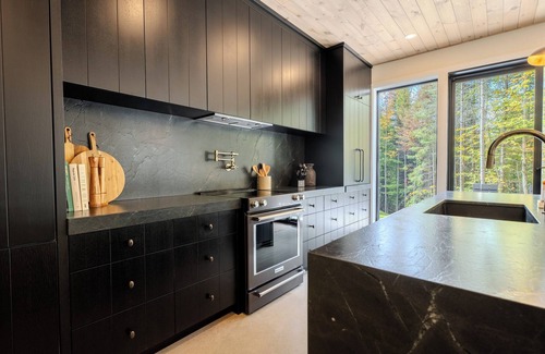 Amherst Ski Chalet | Black Diamond Kanata Tremblant (211 Hautes-Cimes)