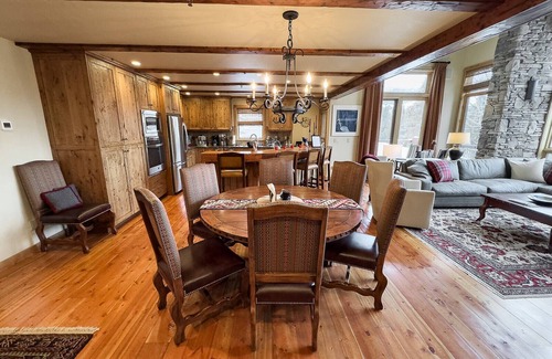 Big Horn Condo | Black Eagle Lodge Luxury, Ski in/Out, Amazing Views!