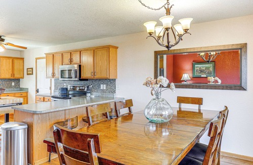 Blackhawk House | Black Hills Family Home: Close to Hiking Trails!
