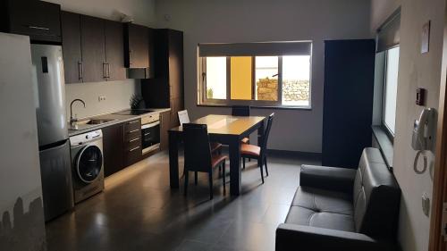 Praia da Vitoria Apartment | Black House