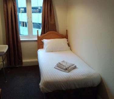 Scarborough City Centre Hotel | Black Lion