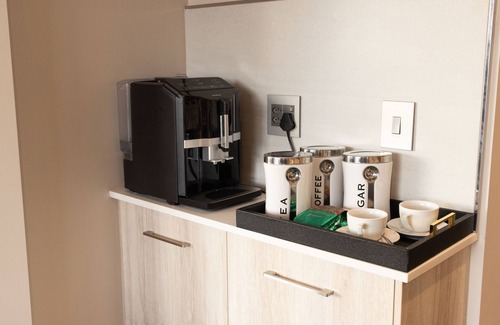 Menlyn Apartment | Black Marble - Menlyn Residence