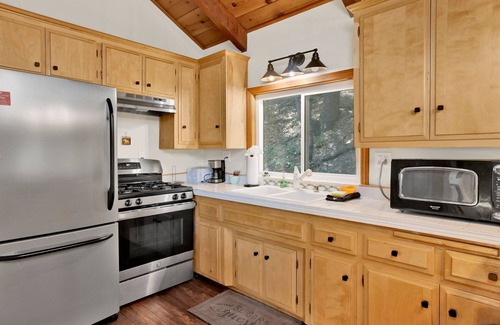 Upper Moonridge Cabin | Black OAK Cabin #1977