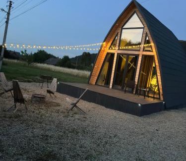 Yaremche Ski Chalet | Black Pepper
