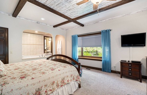 South Haven Bed & Breakfast | Black River Inn Bed and Breakfast