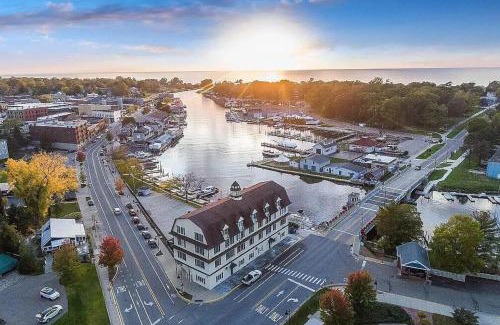South Haven Apartment | Black River Retreat