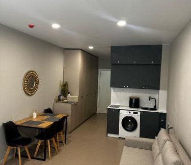 Kobuleti Apartment | black seaside apartment, Tsikhitsdziri