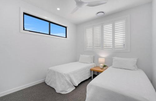 Casuarina House | Black Wattle Beach House - just opposite the beach